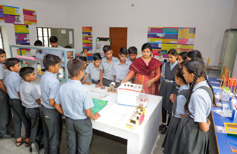 Vidya Bhawan Basic School0101